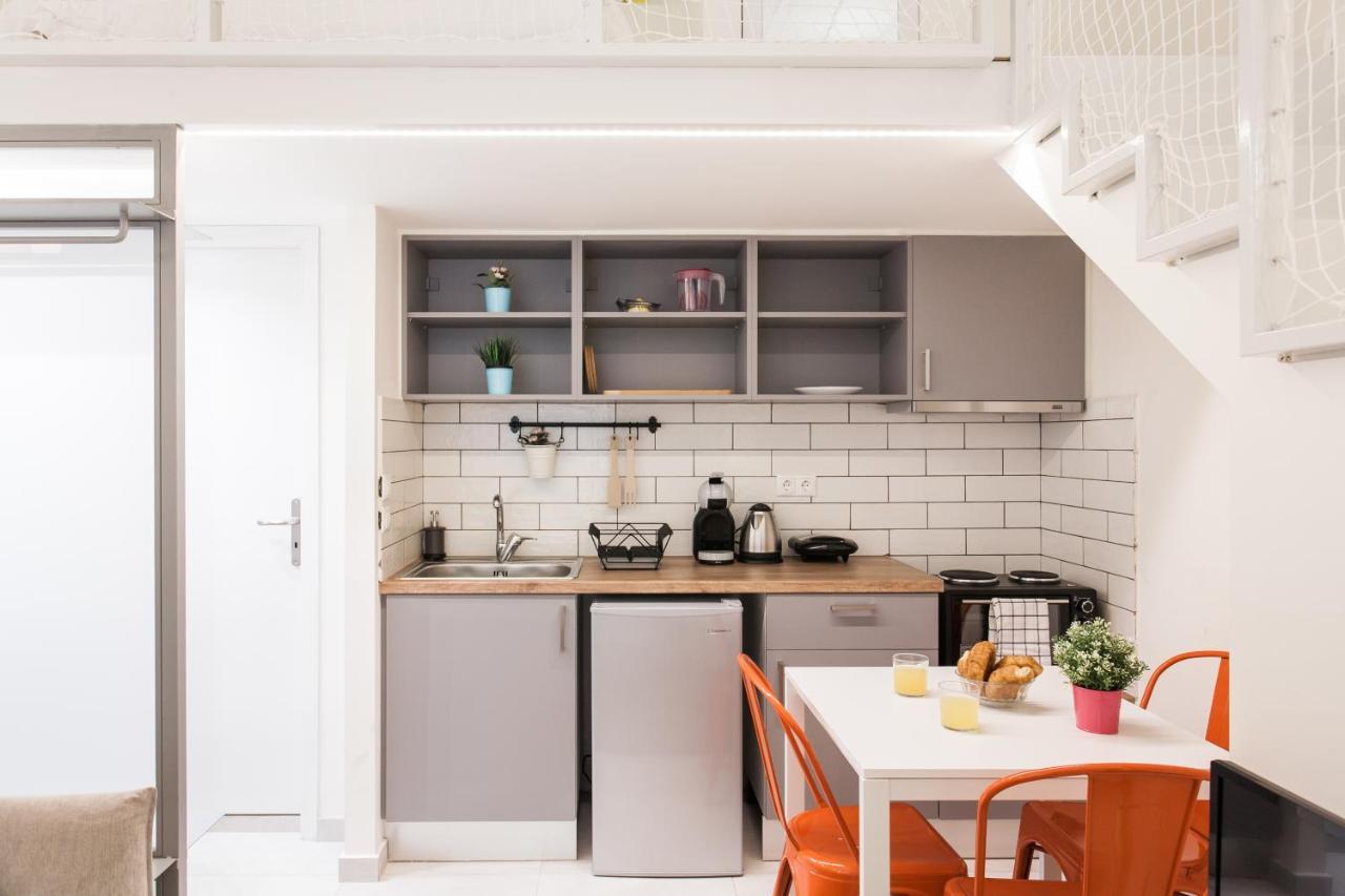 Relax In This Funky Loft Next To Metro! Atena Exterior foto