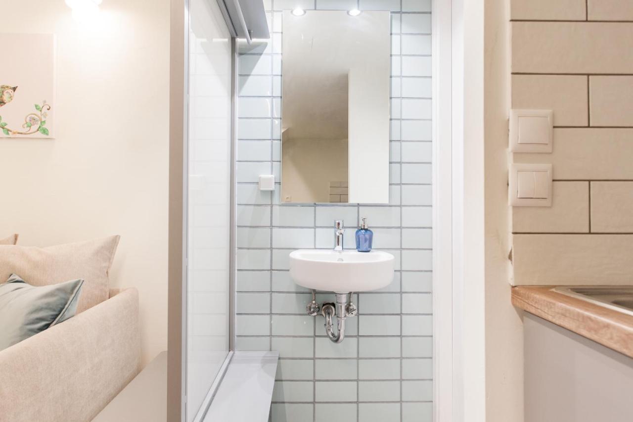 Relax In This Funky Loft Next To Metro! Atena Exterior foto